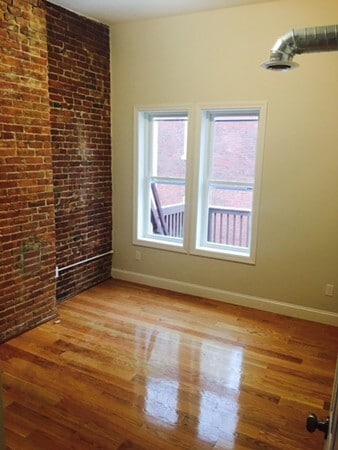 Building Photo - 175 Washington St