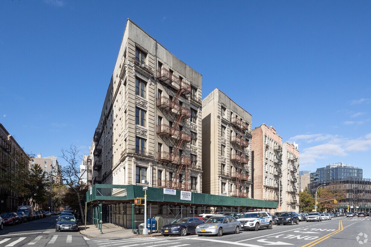 Primary Photo - 303 W 122nd St
