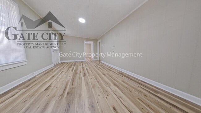 Foto del edificio - 901 Old Thomasville Rd