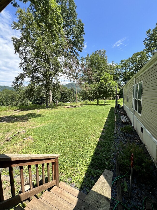 Foto del edificio - 1438 Mountain Valley Rd