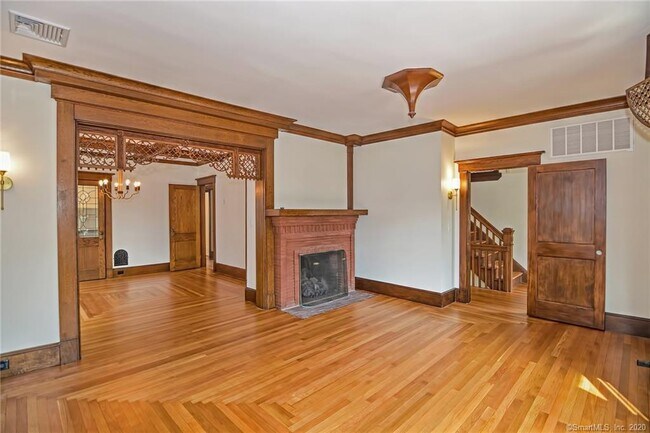 Foto del edificio - 52 Pendleton St