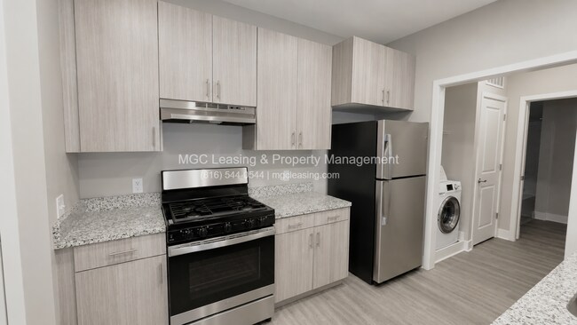 Foto del edificio - 5710 NE 80th Ter