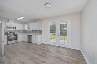 Building Photo - 126 Camellia Pl