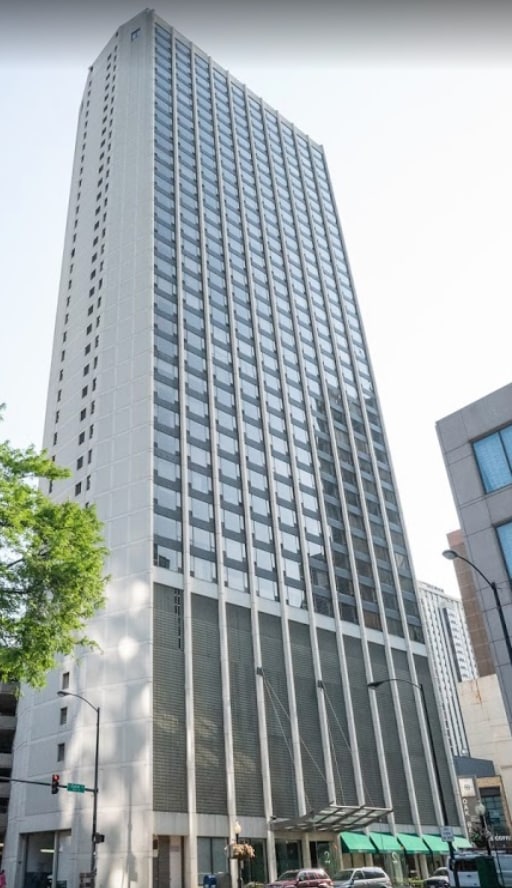 Foto del edificio - 1028 N Rush St