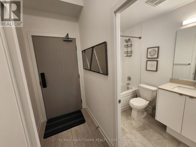 Photo du bâtiment - 3210 Dakota Cmn