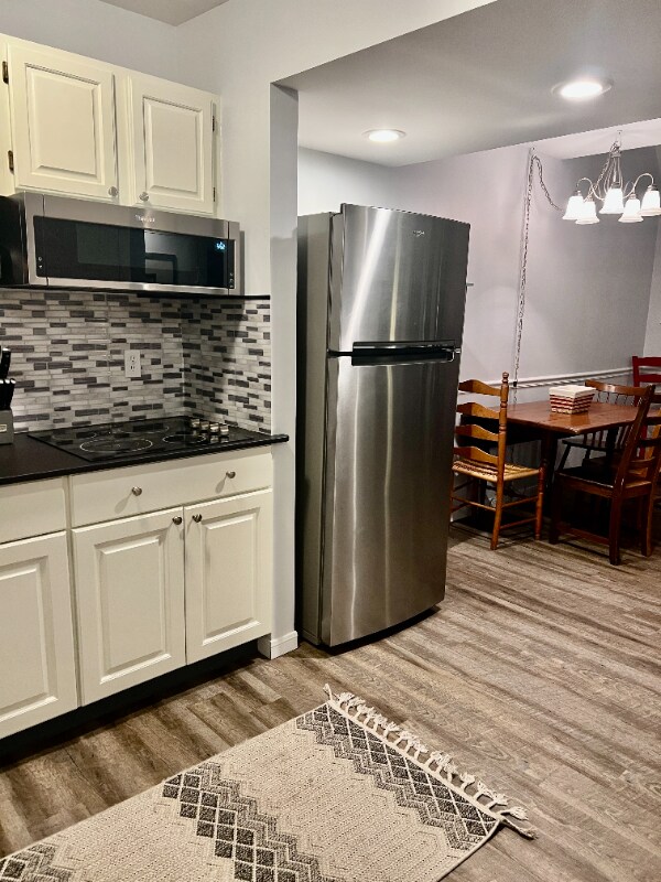 Foto del edificio - 1623 Old Pond Ln