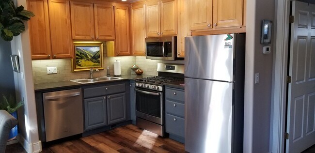 Foto del edificio - 61875 Broken Top Dr