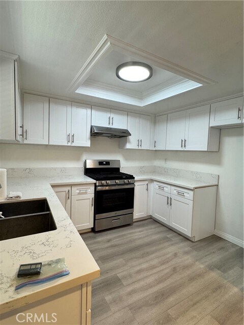 Foto del edificio - 503 S Sefton Ave