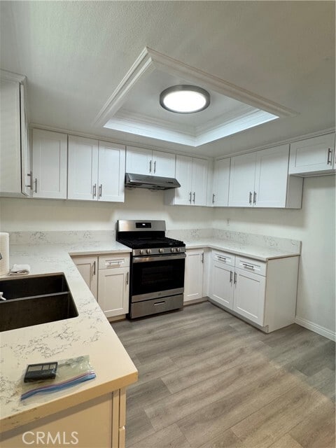 Building Photo - 503 S Sefton Ave