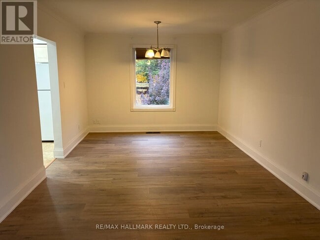 Photo du bâtiment - 18 Woodward Ave