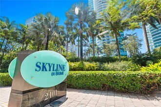 Building Photo - 2101 Brickell Ave