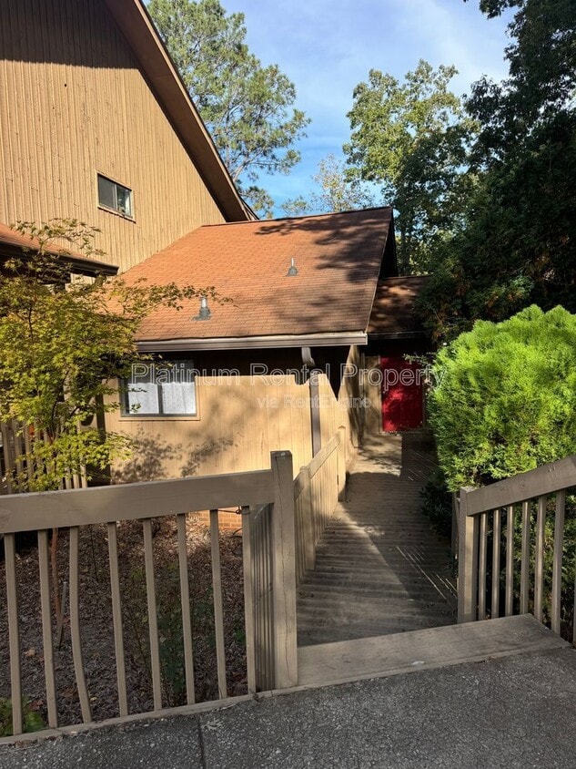 Photo - 1804 Pine Tree Dr