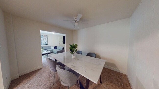 Building Photo - 1102 Wharton Dr