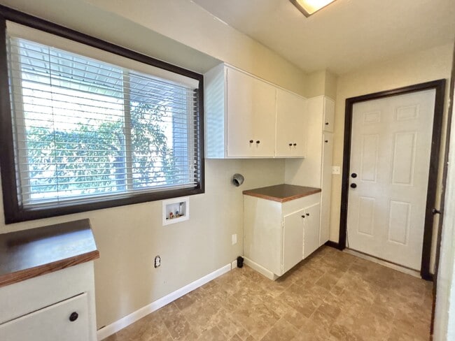 Foto del edificio - 6917 W Randolph Dr