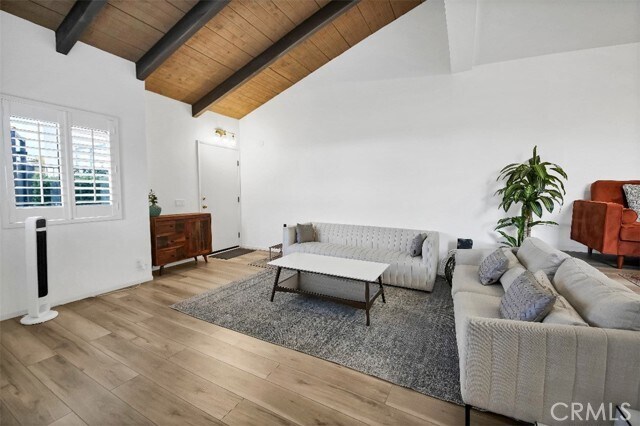 Foto del edificio - 10444 Canoga Ave