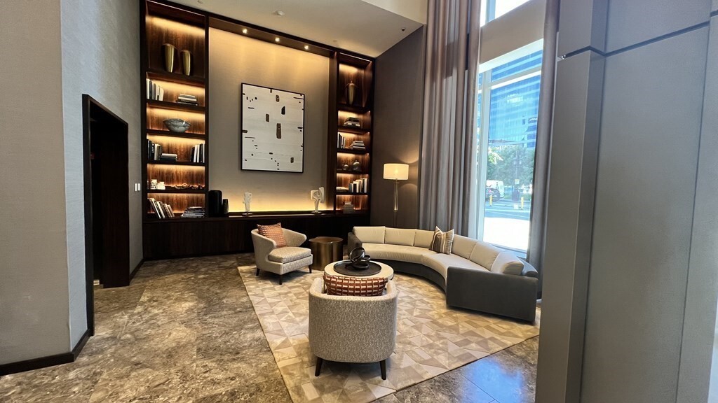 Foto principal - 133 Seaport Blvd