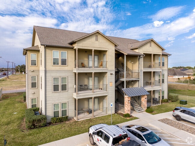 Foto del edificio - Santa Anna Apartment Homes