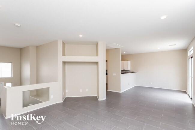 Building Photo - 9964 S Trailing Vine St