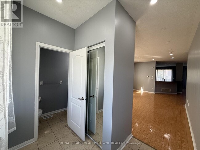 Building Photo - 45 Bleasdale Ave