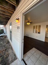 Building Photo - 1901 E Lindsey St