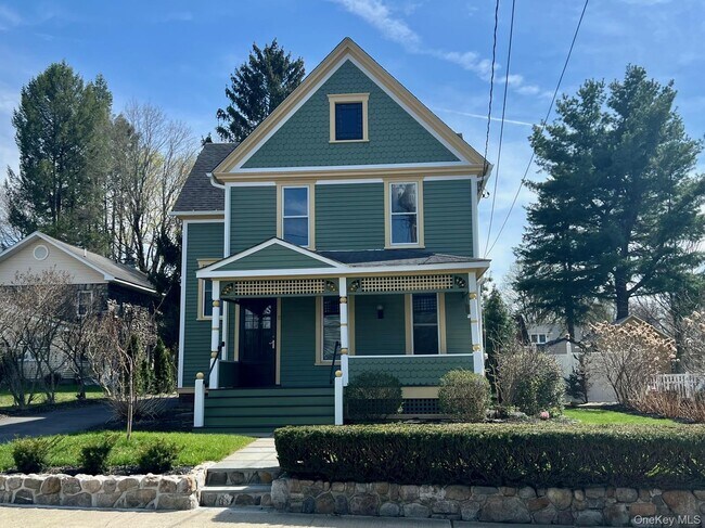 Foto del edificio - 8 Alden Pl