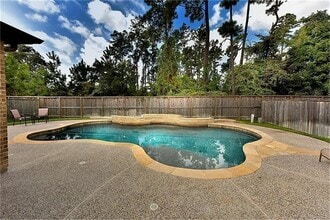 Building Photo - 126 Hearthshire Cir