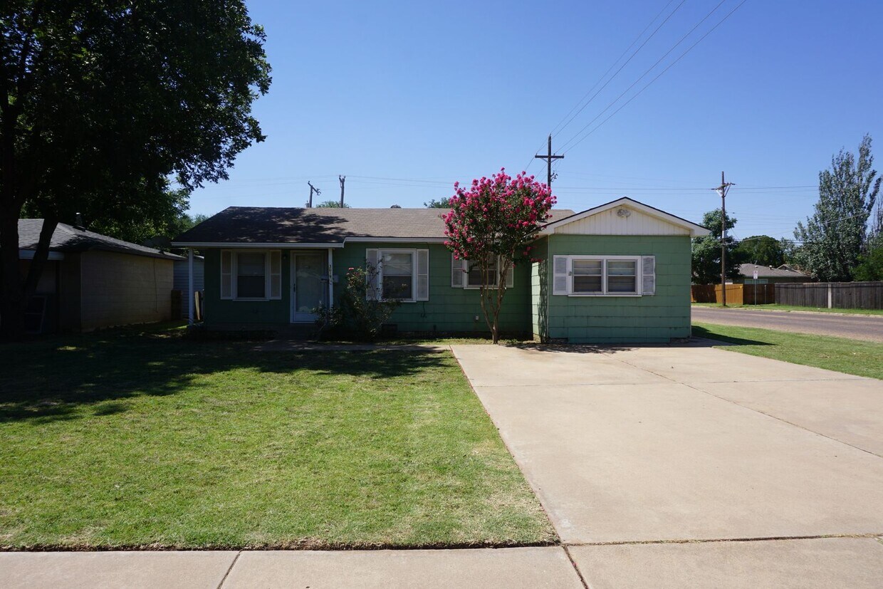 Foto principal - 3019 46th- Central Lubbock