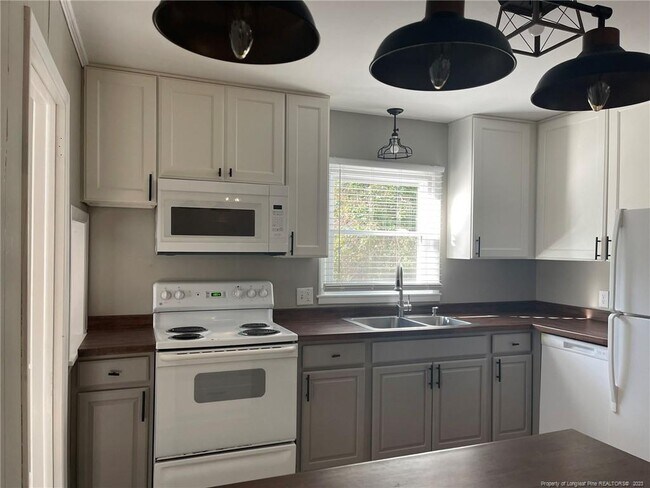 Foto del edificio - 3527 Scottywood Dr