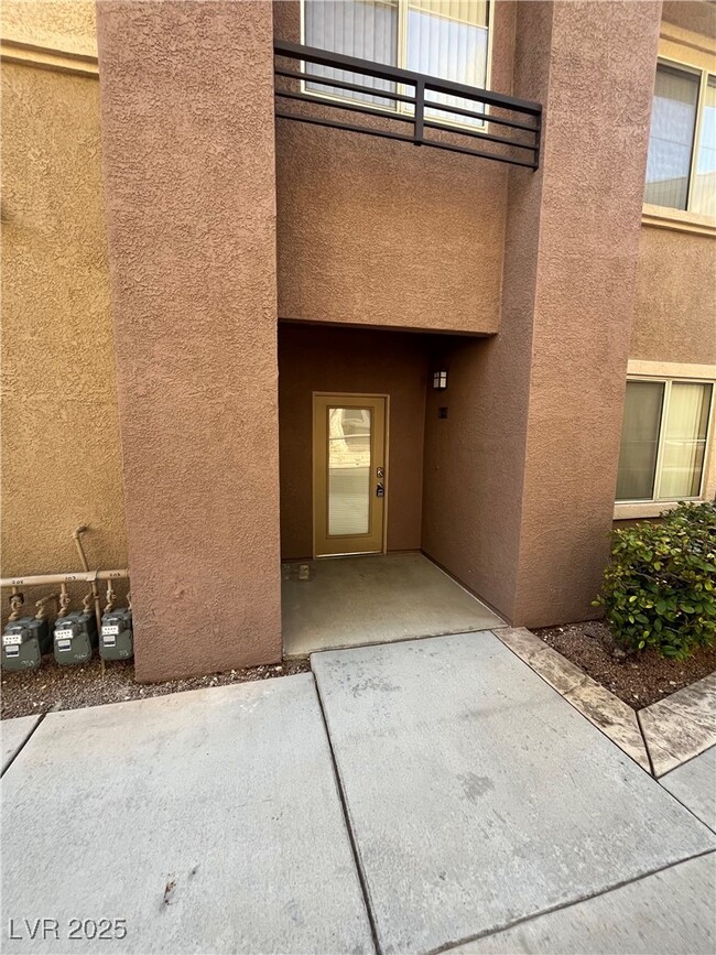 Building Photo - 673 Peachy Canyon Cir