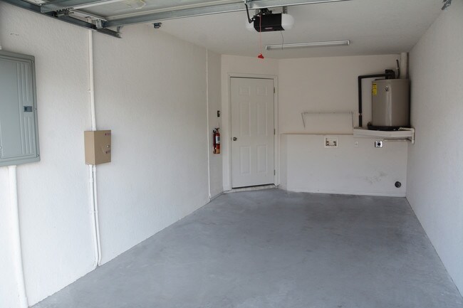 Foto del edificio - 7346 Canterbury St