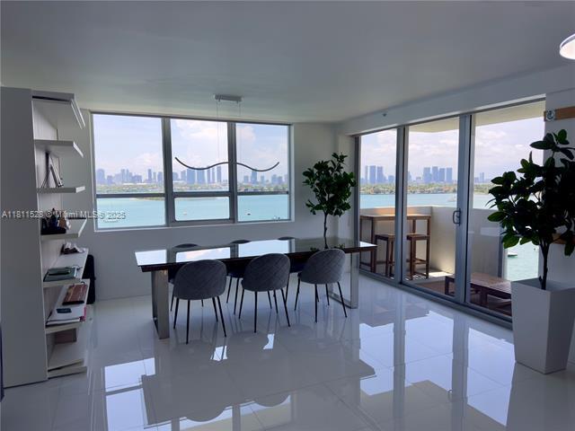 Foto principal - 1500 Bay Rd