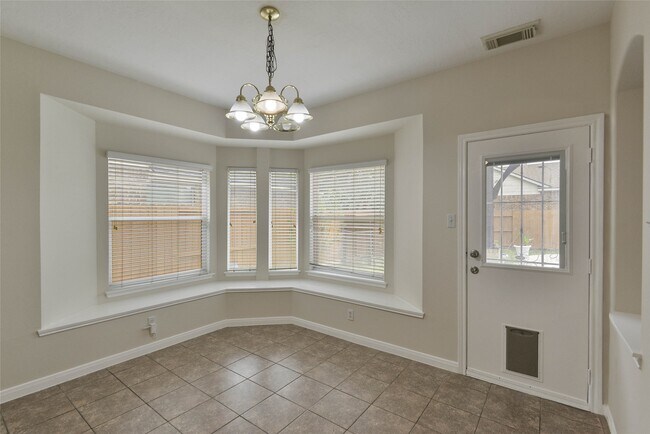 Foto del edificio - 15707 Sandisfield Ln