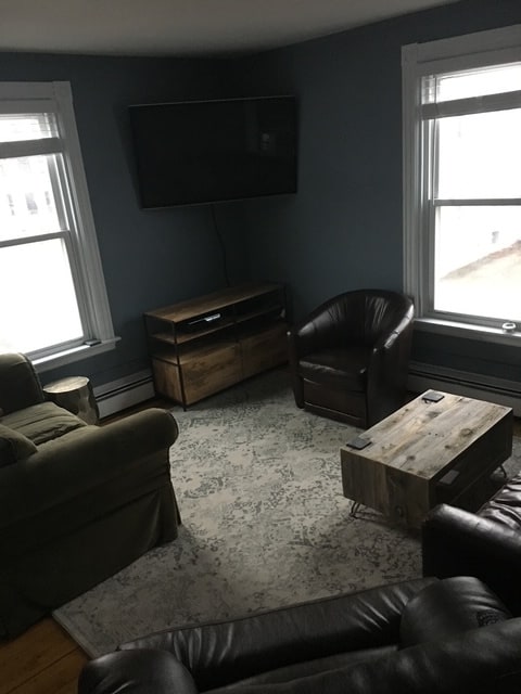 Building Photo - 58 Wilson St