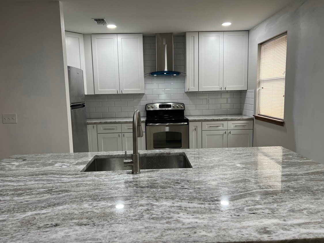 Foto del edificio - 2839 Paignton Ct