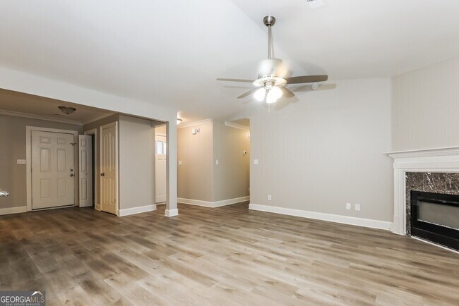 Building Photo - 2905 Garnet Way