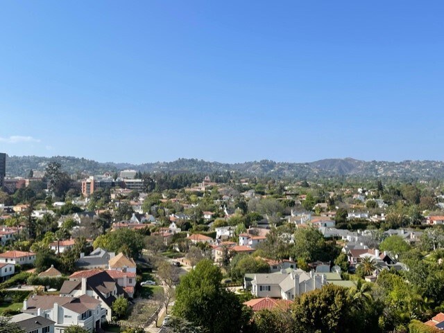 Building Photo - 10747 Wilshire Blvd