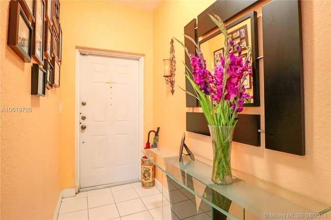 Foto del edificio - 17600 NW 73rd Ave