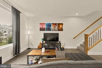 Building Photo - 7624 Stemhart Ln