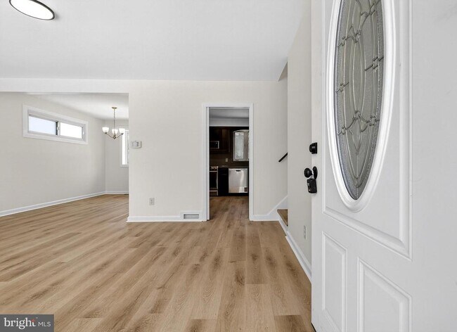 Foto del edificio - 154 Valleybrook Rd E