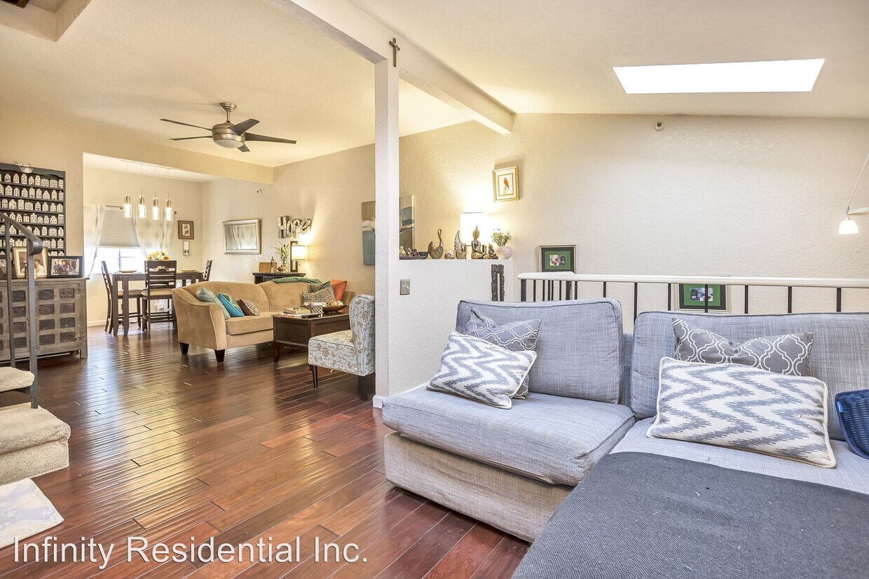 Primary Photo - 2 br, 2.5 bath House - 8145 Cobblestone Ln