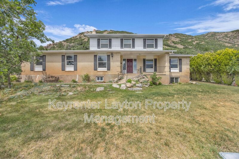Primary Photo - 2420 Bonneville Terrace Dr