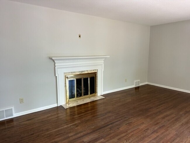 Foto del edificio - 3 Bedrooms, 2 Bathrooms Single Family Home...