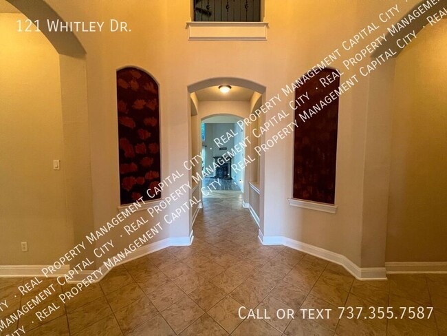 Foto del edificio - 121 Whitley Dr