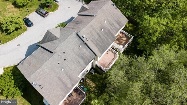 Building Photo - 9544 Guilford Rd