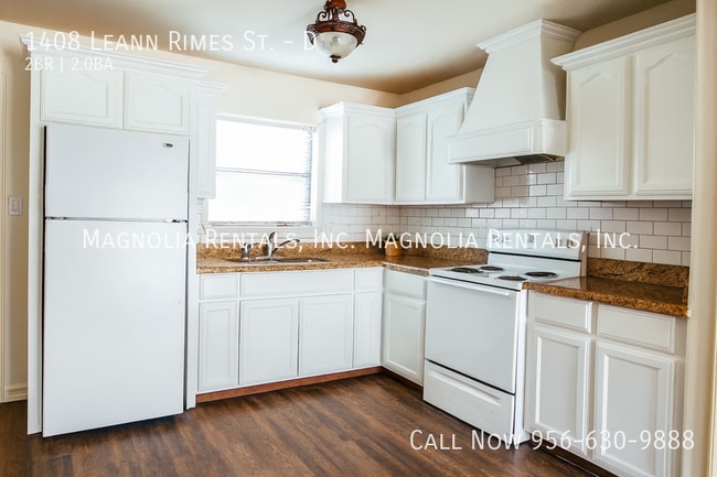 Building Photo - 1408 Leann Rimes St