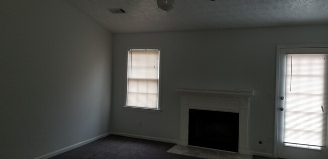 Living Room - 1020 Appian Way