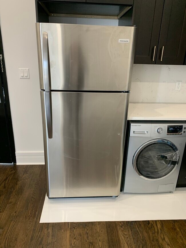 Foto del edificio - 9712 93rd St