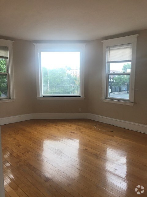 Building Photo - 178 Brighton Ave
