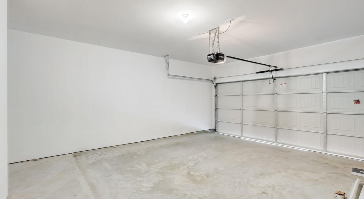 Building Photo - 2624 Weston Breeze Wy
