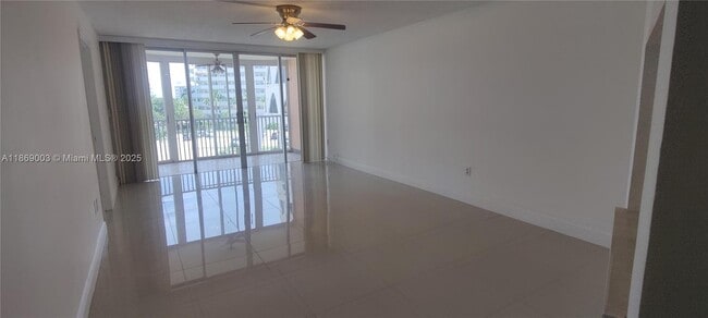 Foto del edificio - 1710 NE 191st St